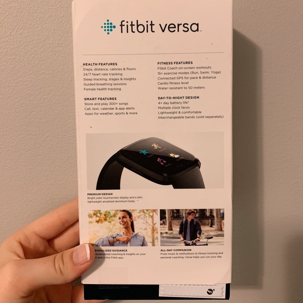 fitbit versa - Picture 3 of 6